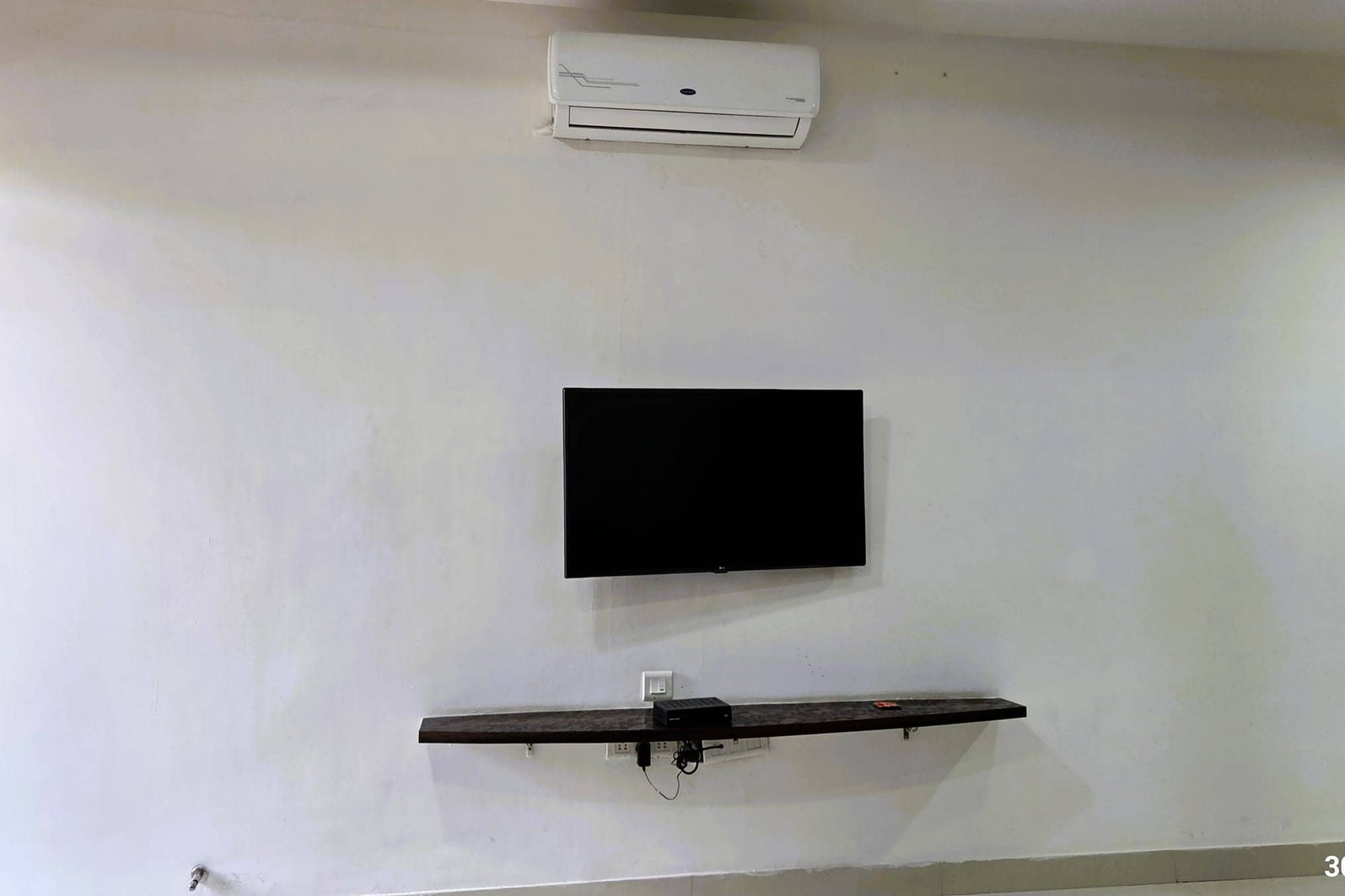 3 BHK — photo 23