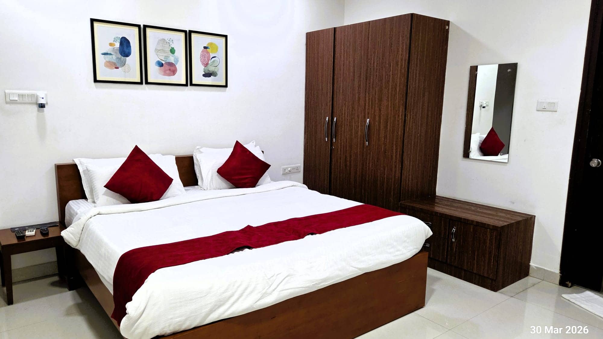 4 BHK — photo 10